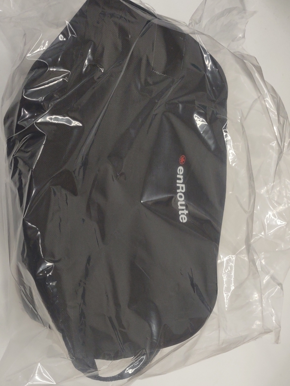 enRoute Black Travel Eye Mask